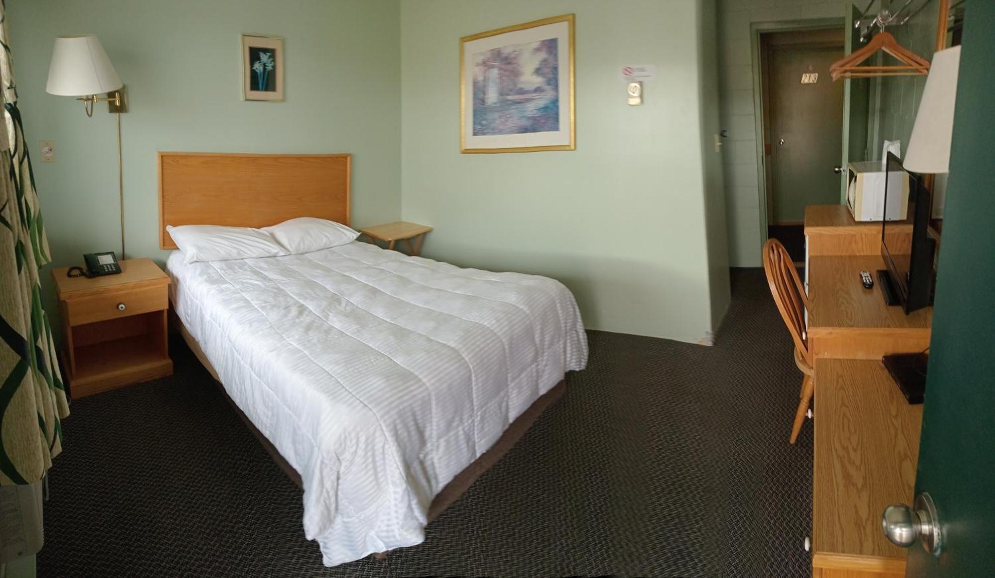 Chimo Motel Cochrane Kültér fotó