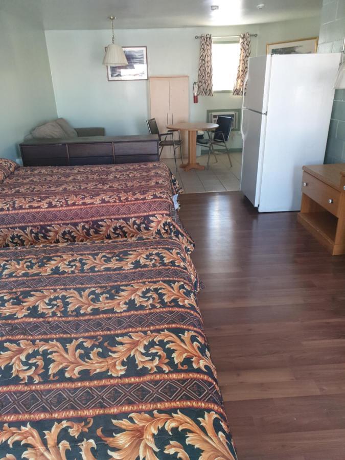 Chimo Motel Cochrane Kültér fotó