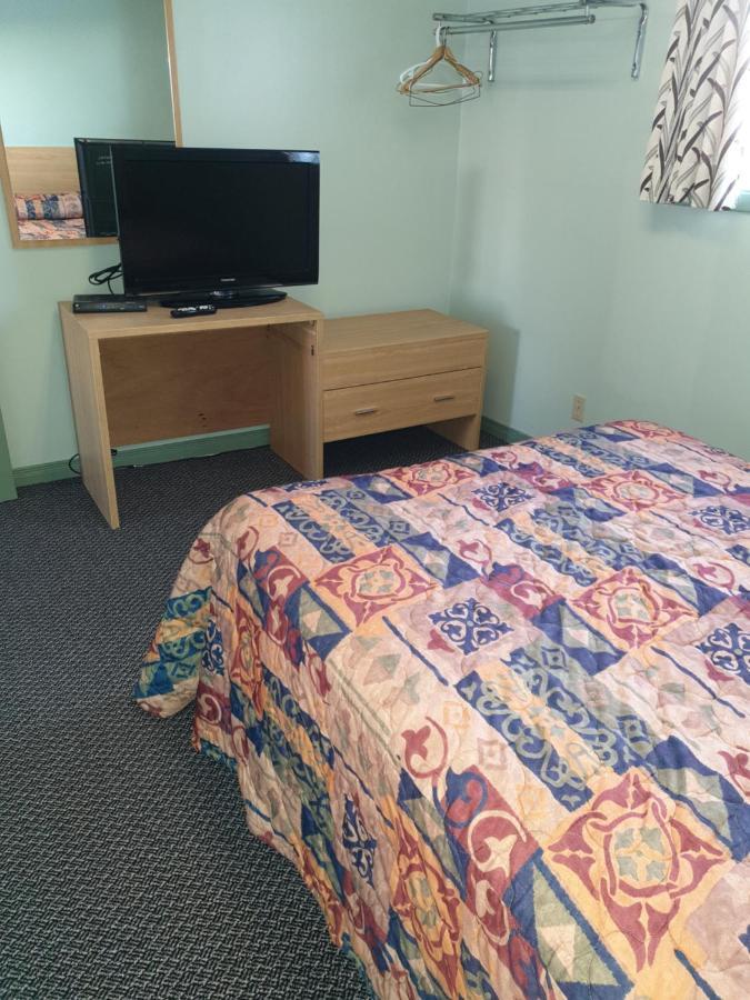 Chimo Motel Cochrane Kültér fotó