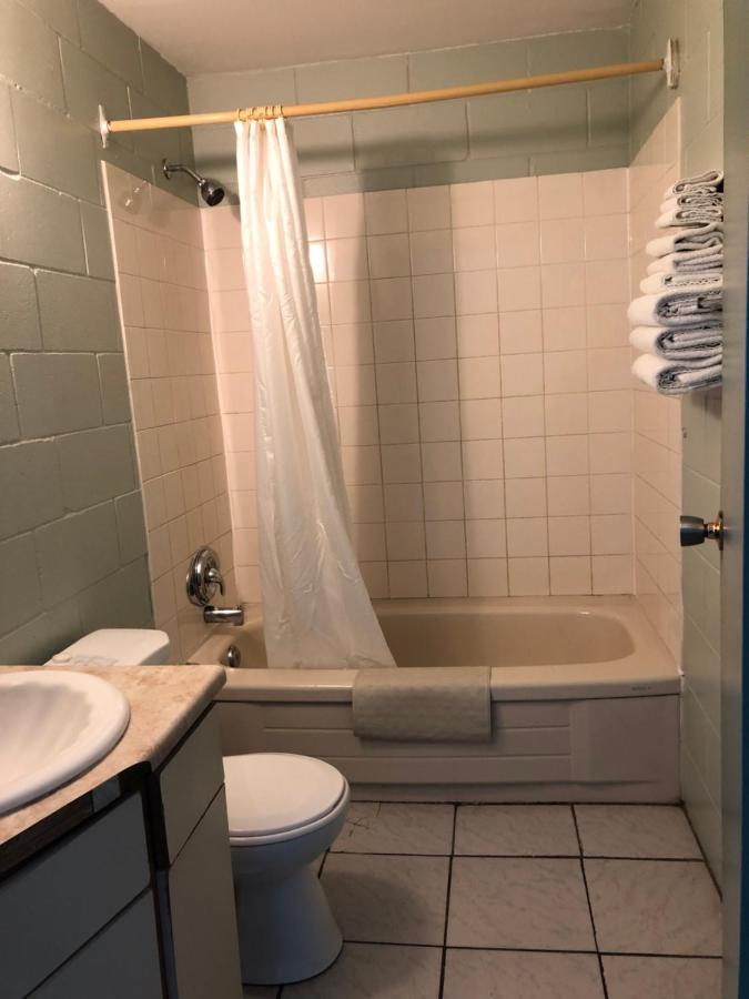 Chimo Motel Cochrane Kültér fotó