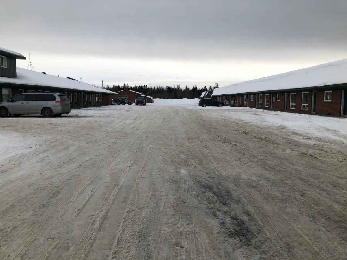 Chimo Motel Cochrane Kültér fotó