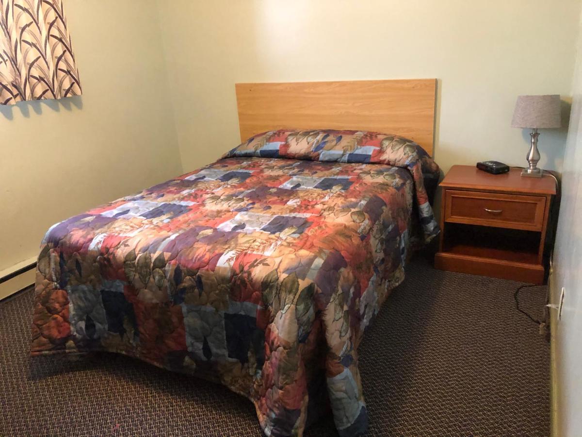 Chimo Motel Cochrane Kültér fotó